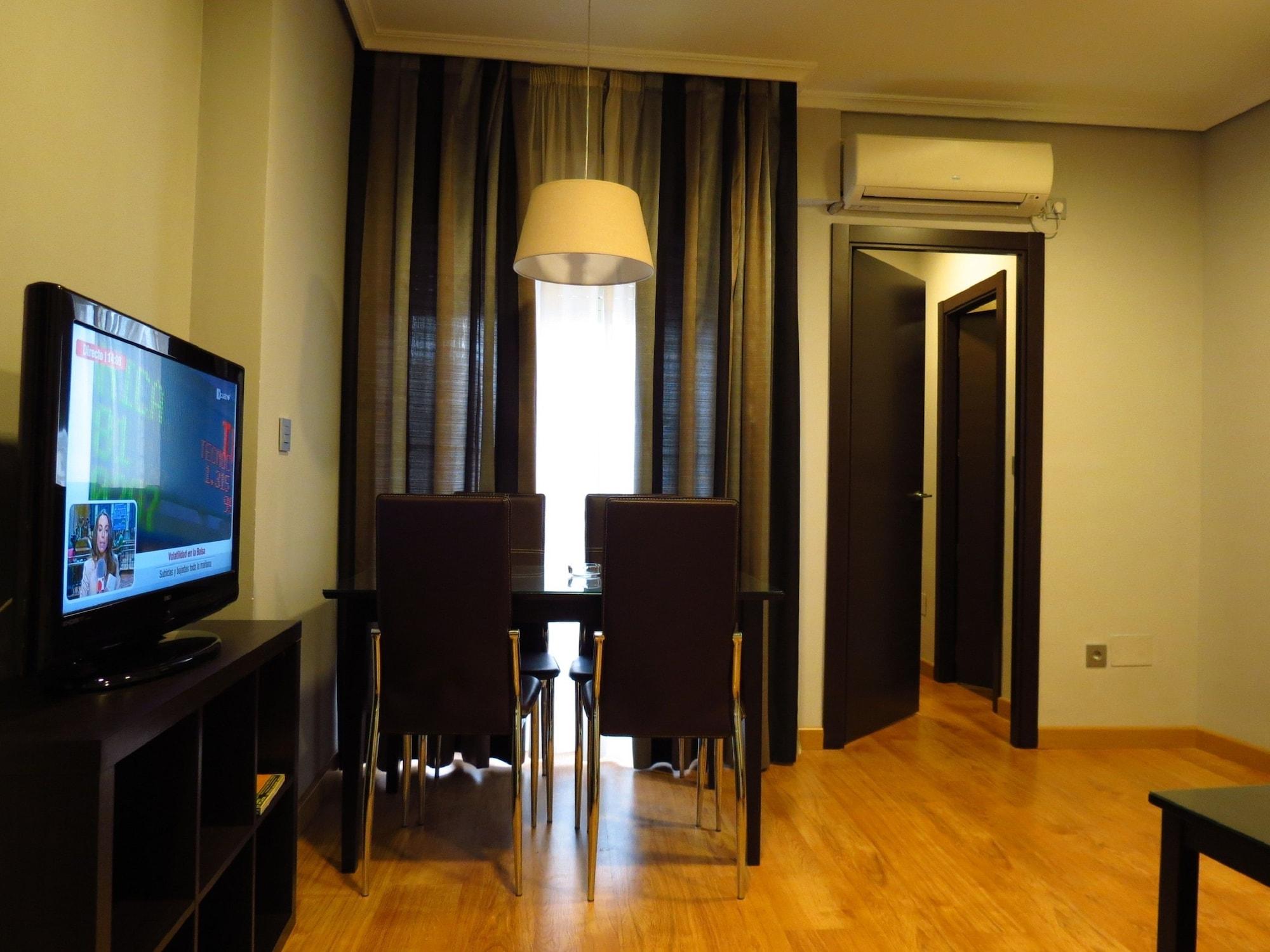 Apartamentos Boutique Catedral Valladolid Room photo